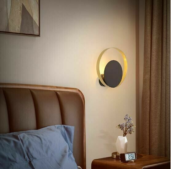 Wall Lamp Pound