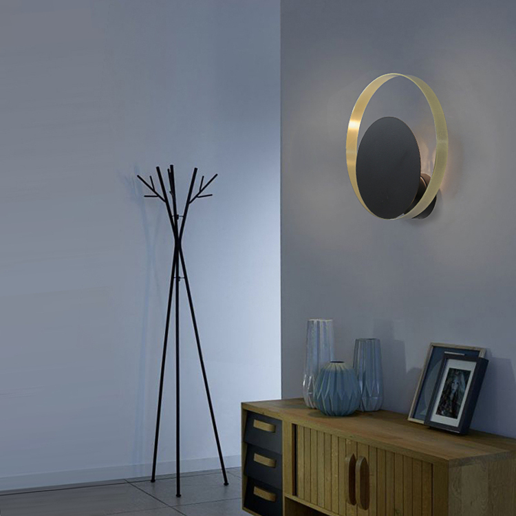 Wall Lamp Pound